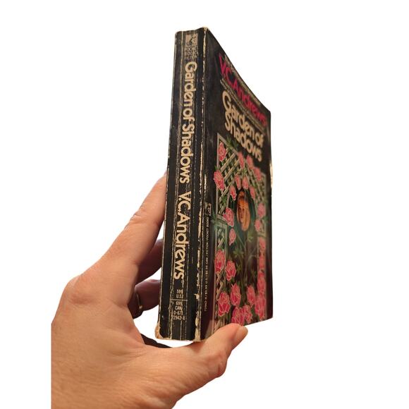 V.C. Andrews GARDEN OF SHADOWS Dollanganger Prequel Gothic Horror 067172942X - Picture 4 of 8